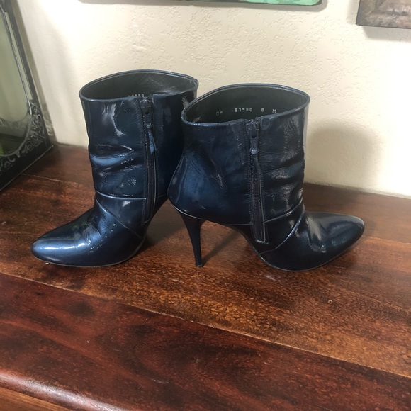 Stuart Weitzman Patent Leather Heeled Ankle Boots - Picture 4 of 7